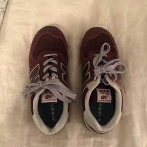 New balance tennis shoes - classic 574